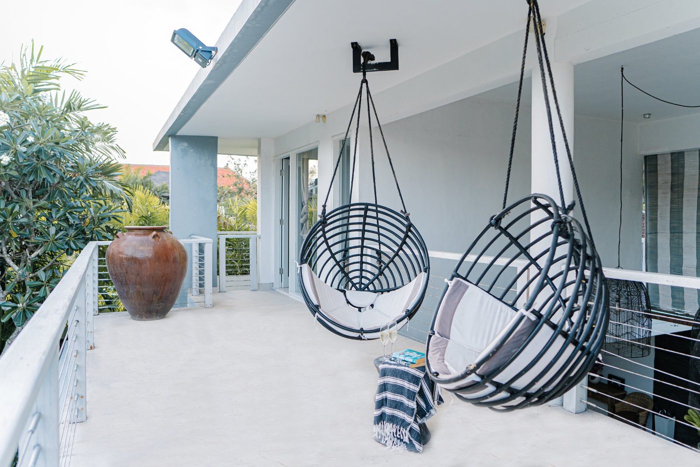 Pool Terrace &mdash; Morning Tea